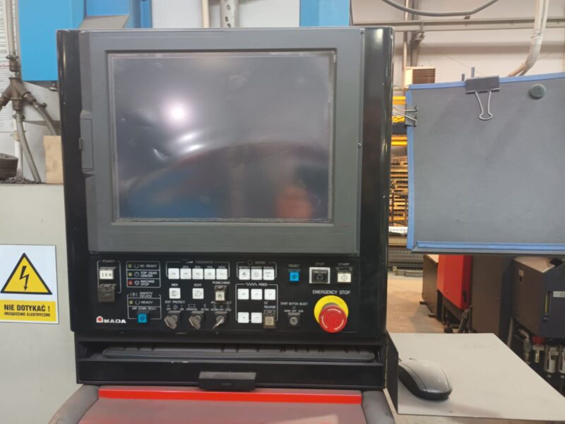 Wykrawarka Amada AC255 NT