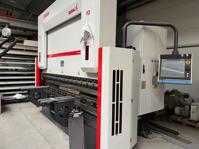 Prasa krawędziowa hydrauliczna DENER PUMA XL