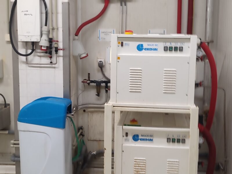 Generator pary Ghidini Maxi 60 – 2 sztuki -60 kw