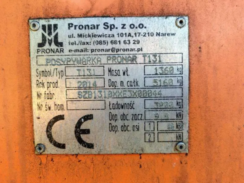 Posypywarka Pronar T131