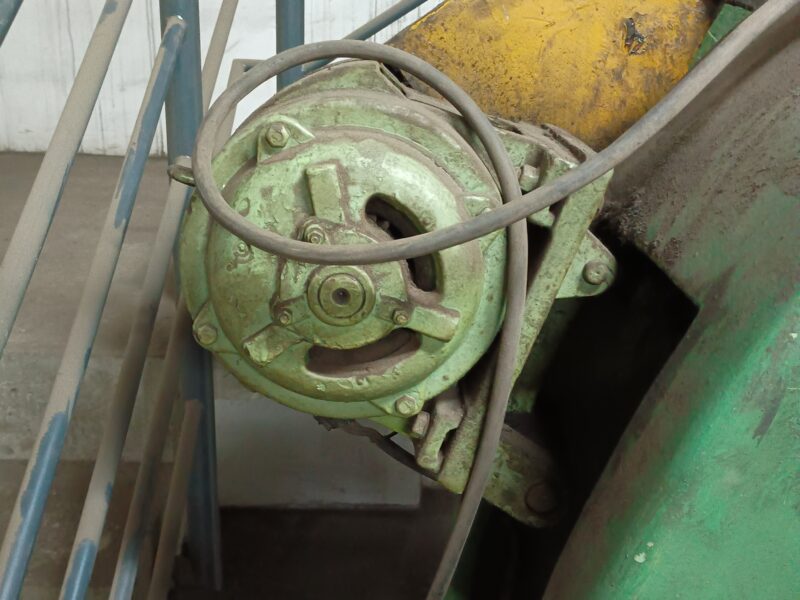 Prasa mimośrodowa mechaniczna z kołem bocznym PMP 16A