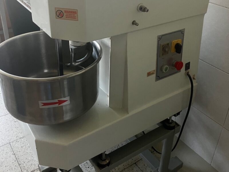 Mikser spiralny 20l
