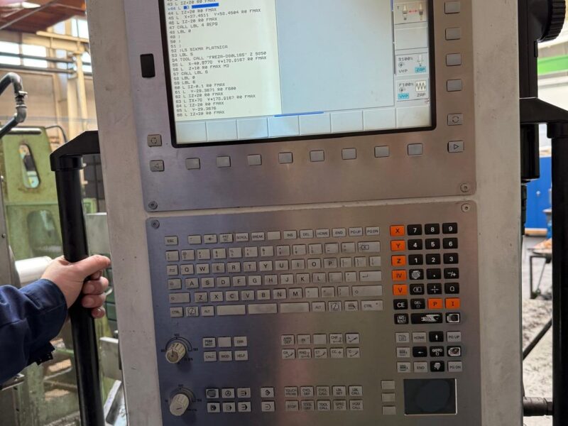 Wytaczarka WD 130 CNC