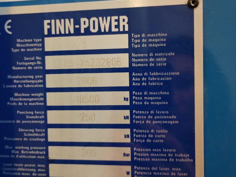 HYDRAULICZNA WYKRAWARKA REWOLWEROWA FINN-POWER X5 + FOTOELEKTRYCZNA BRAMKA BEZPIECZEŃSTWA