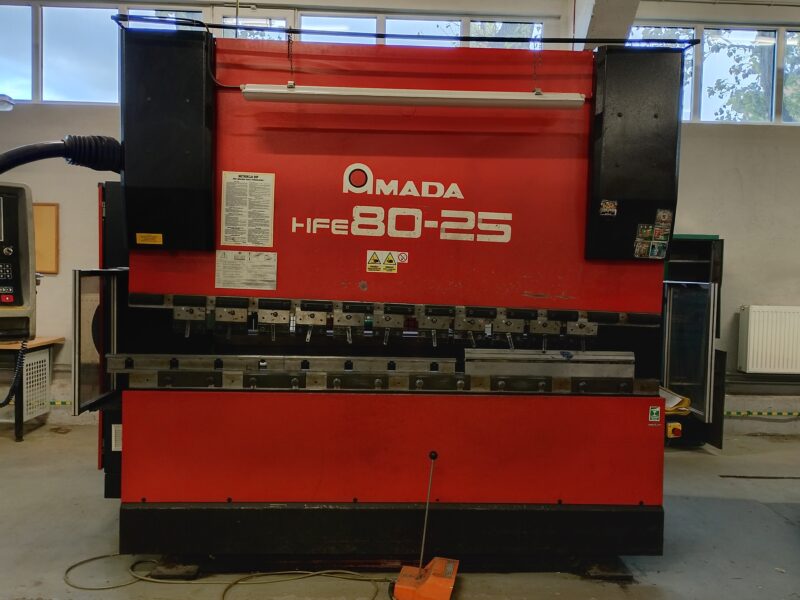HYDRAULICZNA PRASA KRAWĘDZIOWA AMADA TYP. HFE 80-25_7G