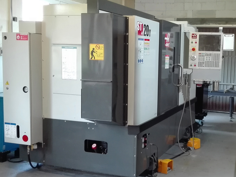 Sprzedam 4 - osiowe CENTRUM TOKARSKIE XYZC