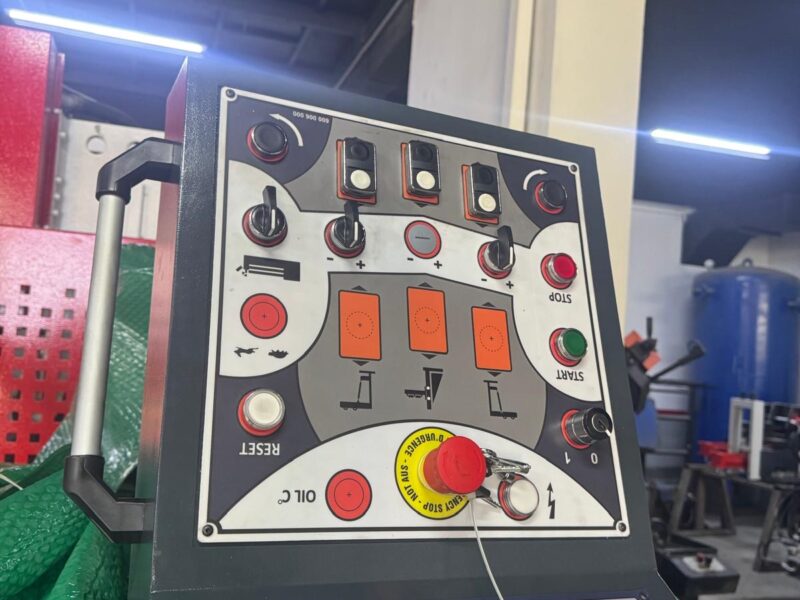 Cylindryczna giętarka do metalu