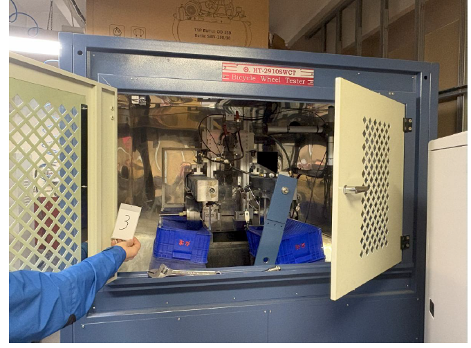 Tester do kół rowerowych HUNG TA Instrument CO HT-2910SWCT