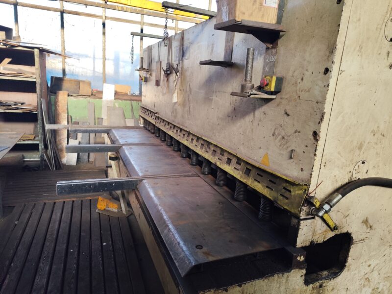 Gilotyna hydrauliczna ERMAKSAN 3100mm x 13mm