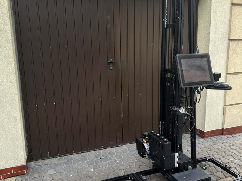 Drukarka UV do ścian i powierzchni pionowych model TPP1000-1