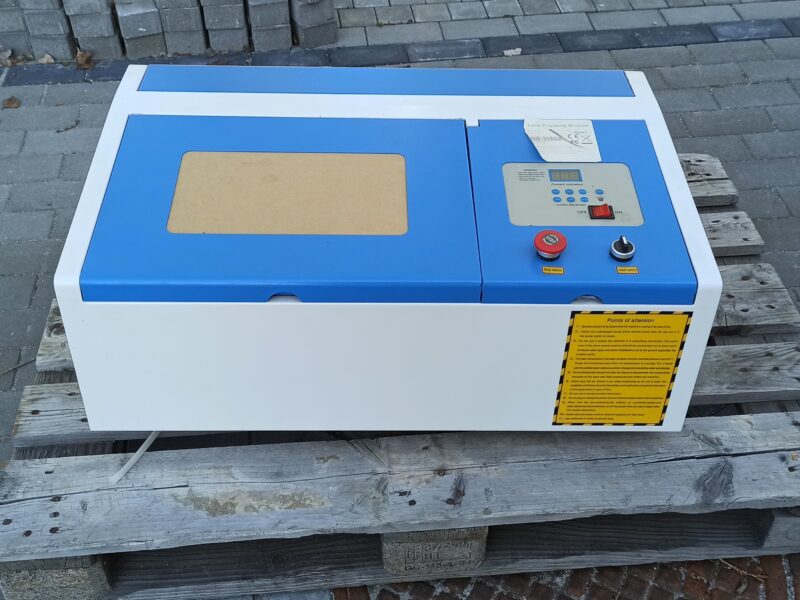 Ploter / Grawerka laserowa CO2 40W (K40) – 30x20 cm