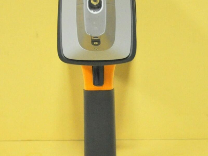 Hitachi X-MET8000 Expert handheld XRF Analyzer